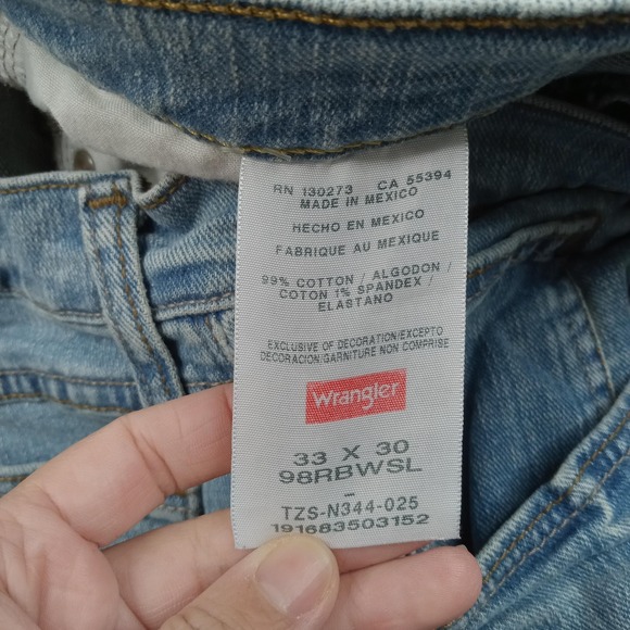 Wrangler Jeans Mens 33x30 Relaxed Boot Light Wash Blue Bootcut Stretch Denim - Picture 6 of 11